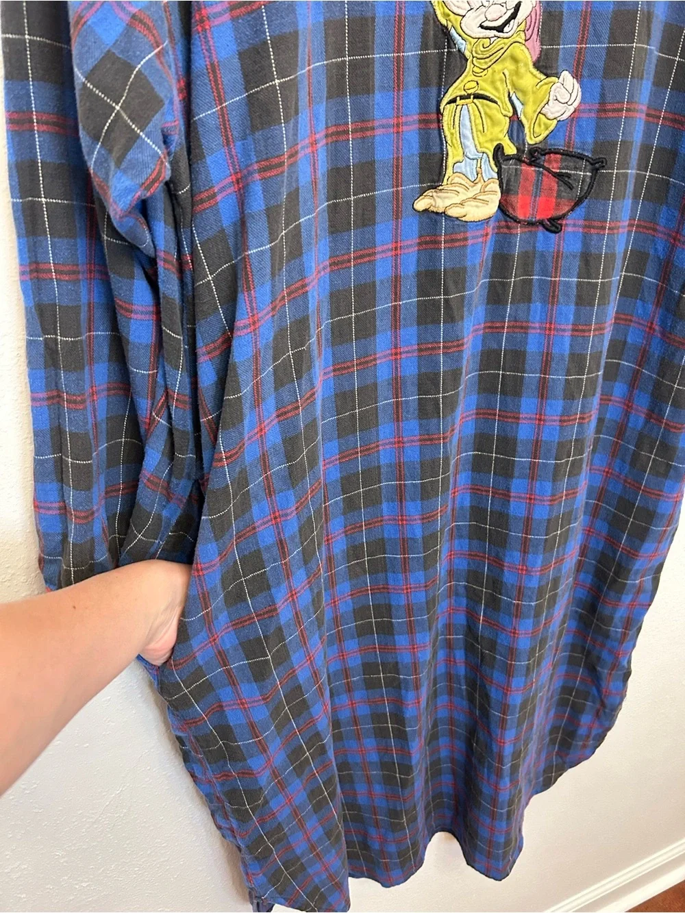 Vintage Disney Dopey Embroidered Blue/Red Plaid Long Sleeve Flannel Nightgown - Picture 5 of 7